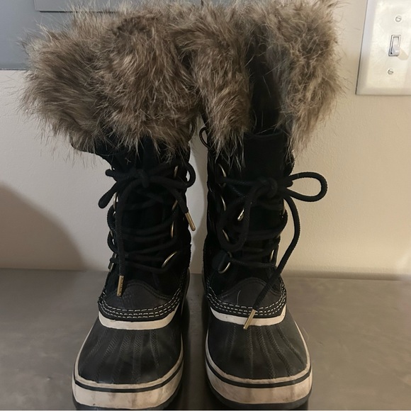Sorel Joan of Arctic boots - Picture 2 of 4